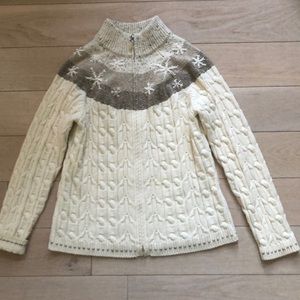Cream cable knit zipper cardigan snowflakes